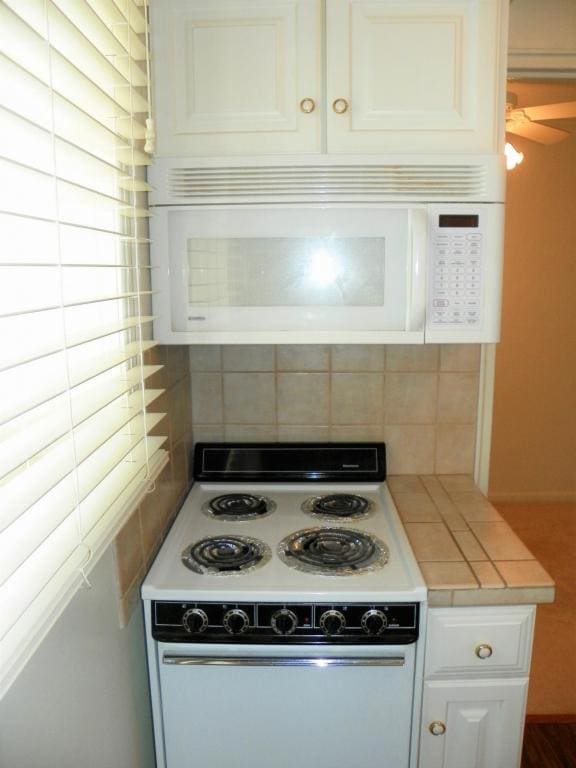 Building Photo - 1306 Eaton Place #A
