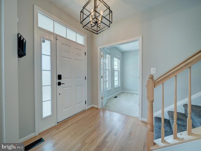 Foto del edificio - 6311 Hot Spring Ln