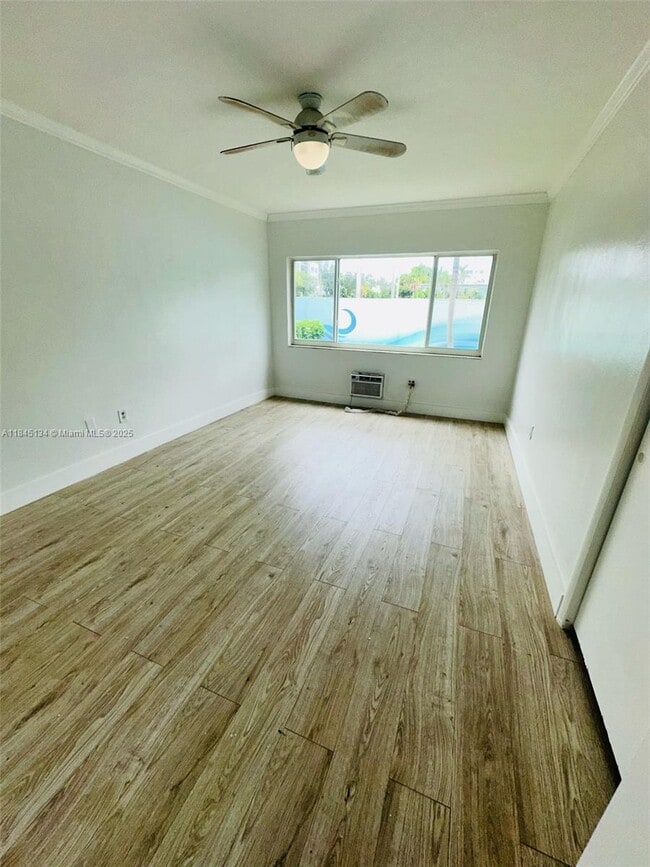 Building Photo - 9281 W Bay Harbor Dr