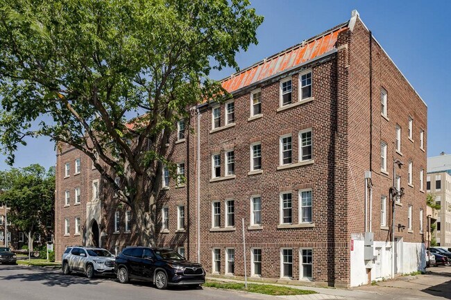 Photo du bâtiment - Linden Manor