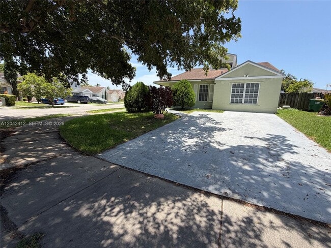 Building Photo - 14636 SW 127th Ct