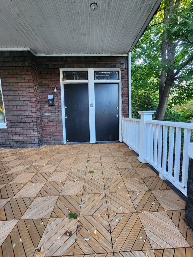 Building Photo - 2186 E 89th St