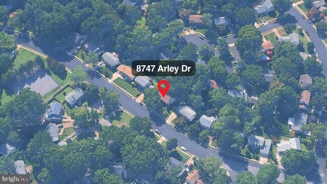 Foto del edificio - 8747 Arley Dr