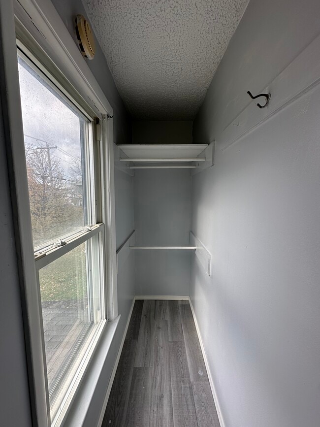 Foto del edificio - 820 Avery Ave