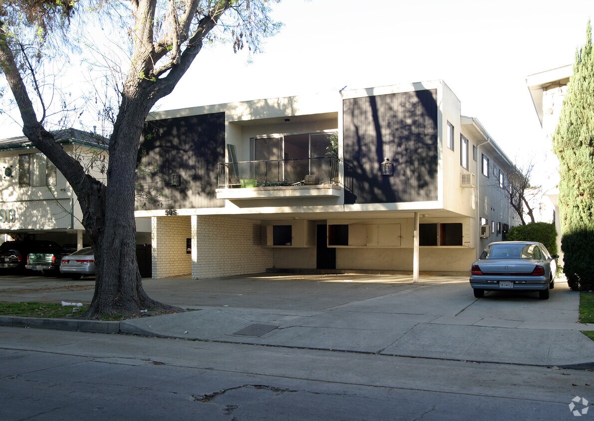 Foto principal - 905 S Bedford St