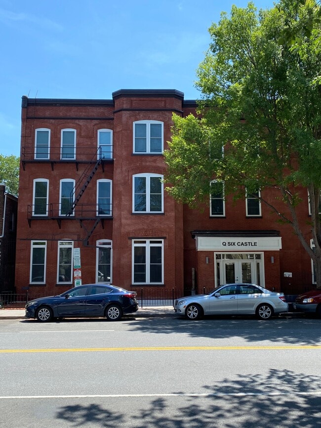 Building Photo - 1601 6th St NW