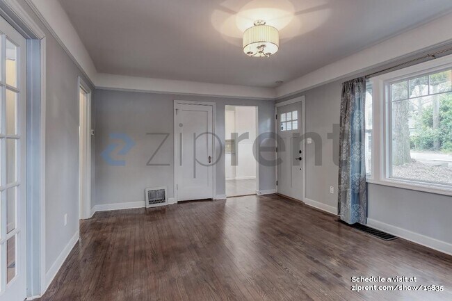 Foto del edificio - 5806 NE 60th Ave
