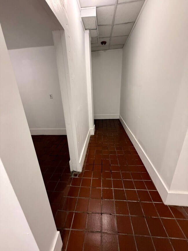 Building Photo - 901 Brunswick Ave