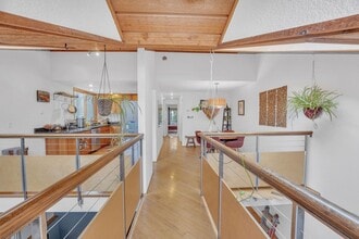 Building Photo - 936 N 79th St