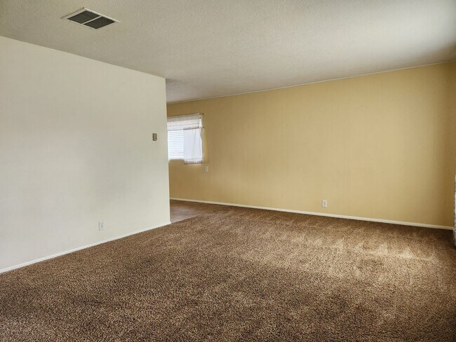 Foto del edificio - 1976 Somerset St