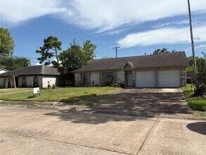Building Photo - 11703 Triola Ln