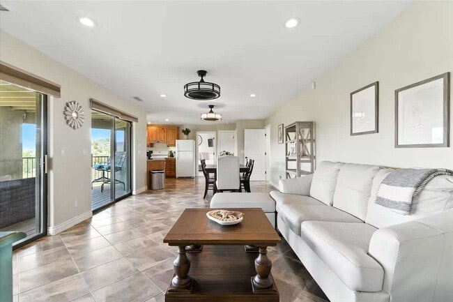 Foto del edificio - 1670 South Maddi-SI ID1475807P