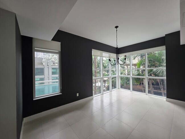 Foto del edificio - 950 Brickell Bay Dr