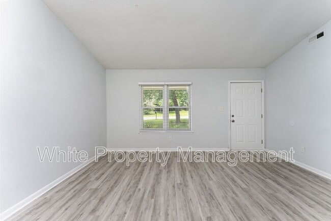 Building Photo - 7230 Newell Acres Dr