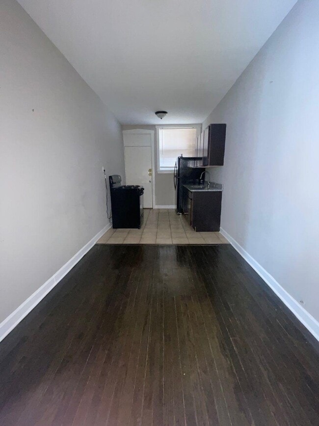 Foto del edificio - 1 bedroom in Chicago IL 60621