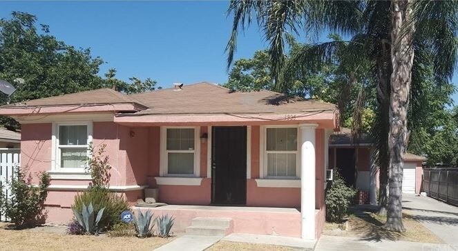 Primary Photo - 1325 N Mountain View Ave