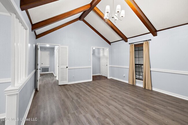 Foto del edificio - 548 Vineland Dr