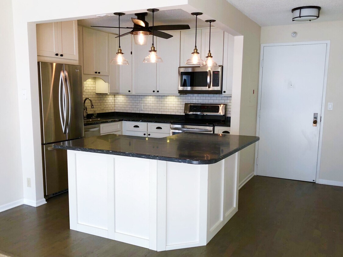 1660 N Prospect Ave Unit 1707, Milwaukee, WI 53202 Condo for Rent in