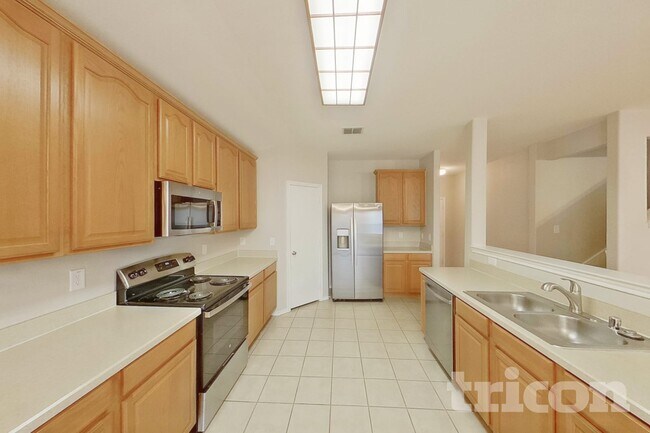 Building Photo - 216 Rambling Way