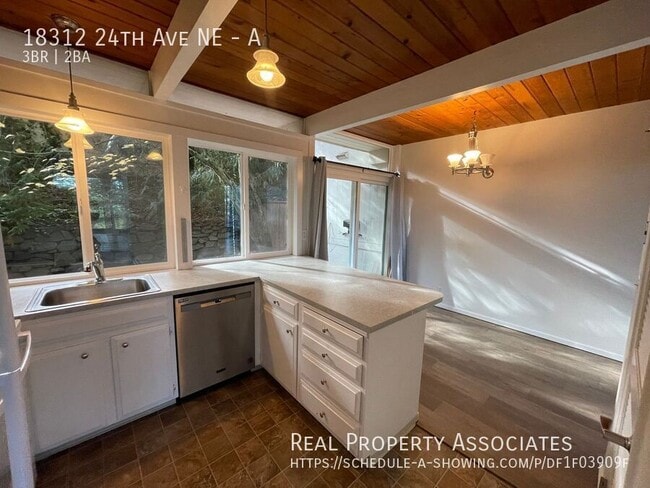 Building Photo - 18312 24th Ave NE