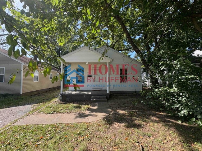 Building Photo - Two Bedroom House | Move in Ready