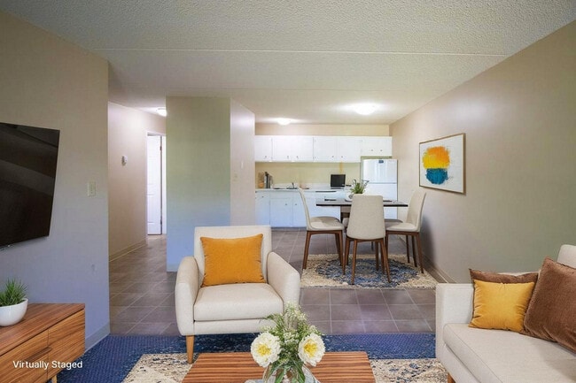 Building Photo - Cambridge House