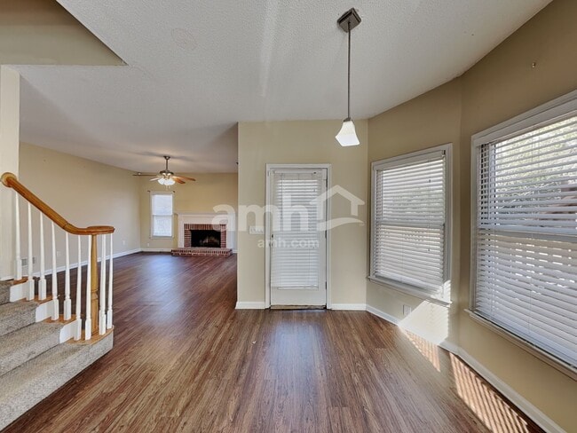 Building Photo - 1501 Jade Cove Dr