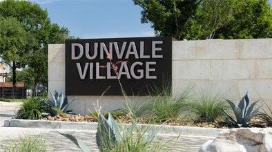 Building Photo - 3113 Moontide Ln