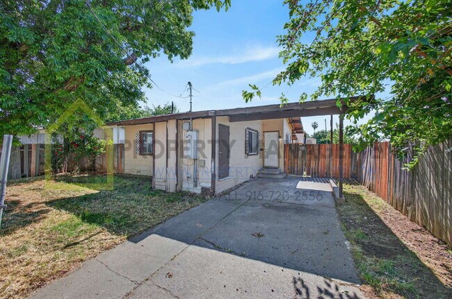 Building Photo - 302 Chennault Ct