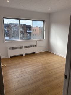 Building Photo - 5491 Victoria Ave