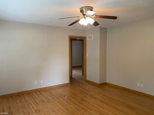 Building Photo - 6127 E Rockwood Rd
