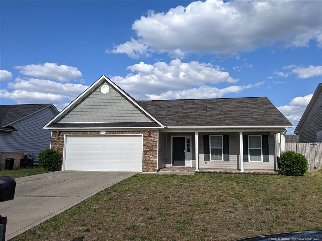 2217 Cliff Swallow Drive, Fayetteville, NC 28306 House Rental in