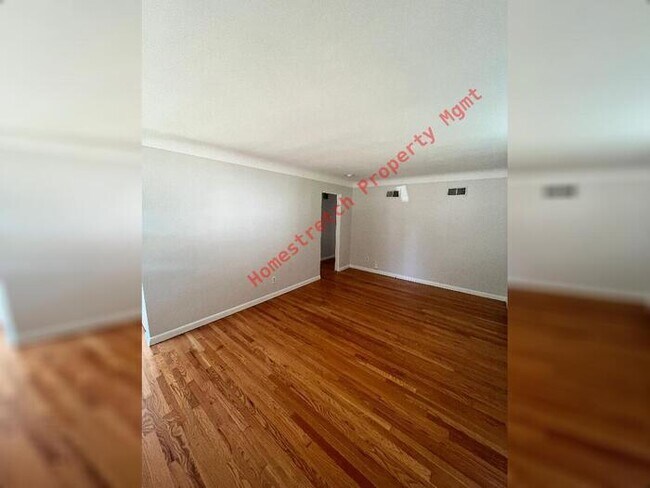 Foto del edificio - 974 Lindsay Lane