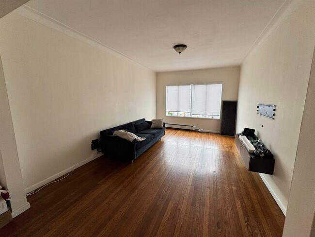 Foto del edificio - 118 W 11th St