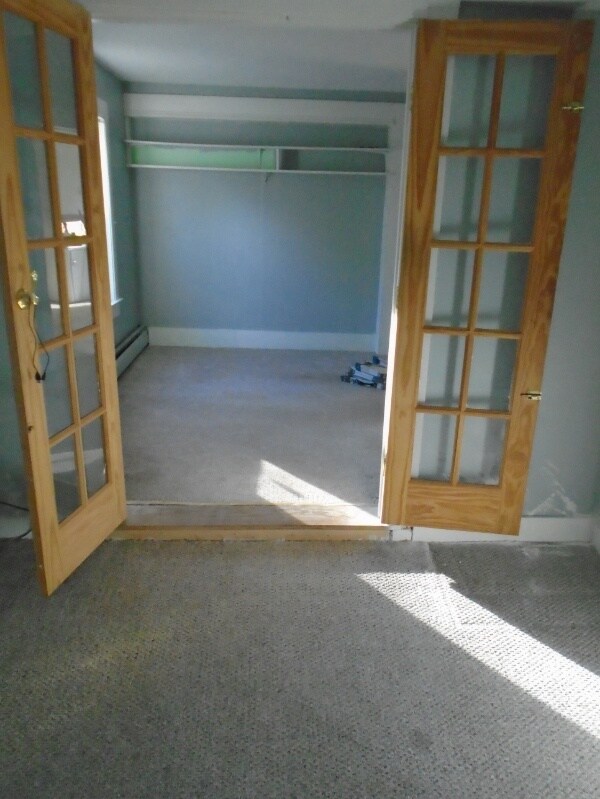 440 Lincoln St Unit apt 1, Lewiston, ME 04240 Room for Rent in