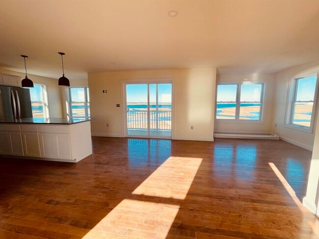 Foto del edificio - 6 Cross Beach Rd