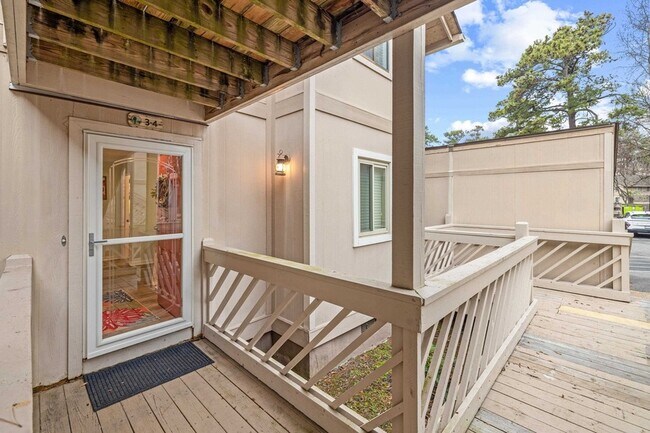 Building Photo - 3015 Old Bryan Dr