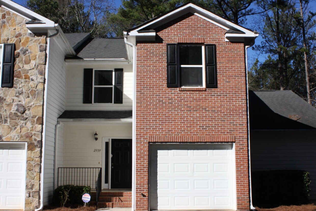2939 Stonecrest Ln, Stonecrest, GA 30038 Townhome Rentals in