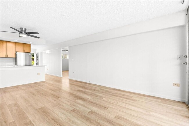 Foto del edificio - Newly renovated one bedroom condo with lov...
