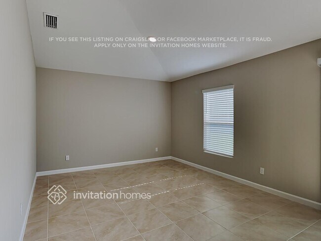 Building Photo - 4317 SW Masefield St