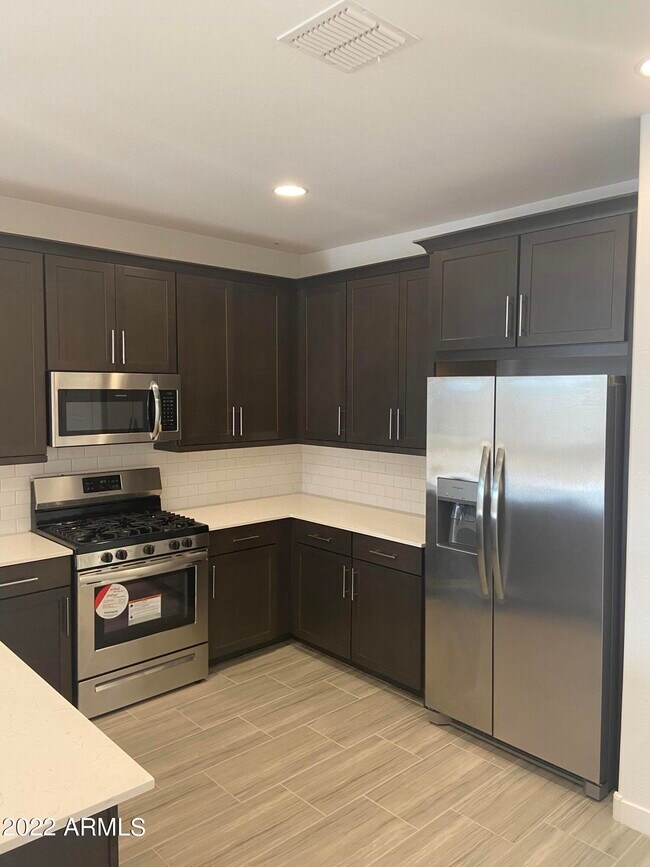 Building Photo - 8913 W Palo Verde Dr