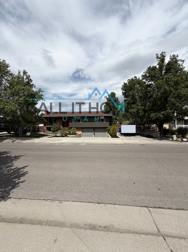 Building Photo - 465 E 6770 S