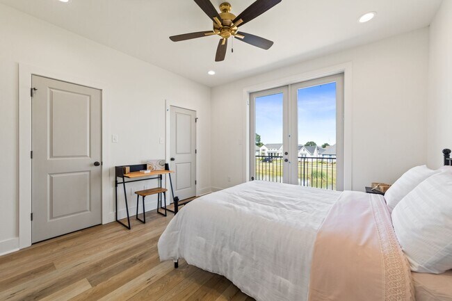 Foto del edificio - FOR RENT in WEST VILLAGE!