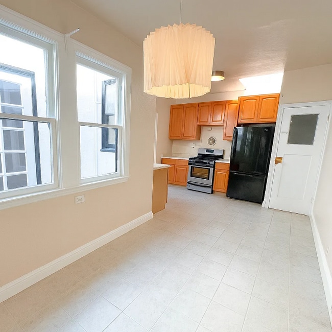 Photo - 472 Ramsell St House