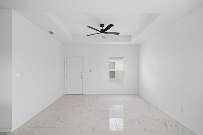 Building Photo - 11304 N 25th St