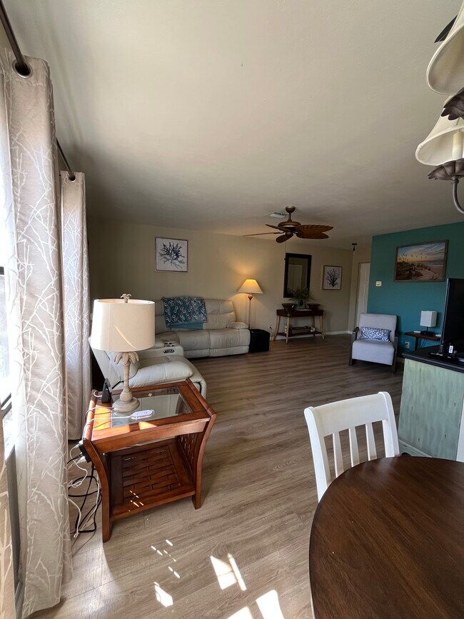 Foto del edificio - 13264 White Marsh Ln