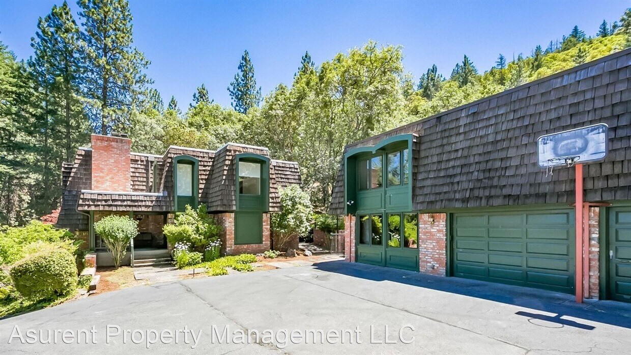 911 Beach St, Ashland, OR 97520 House Rental in Ashland, OR