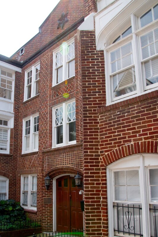 Foto del edificio - 155 3rd St NE