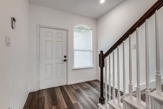 Building Photo - 12721 Plummersville St