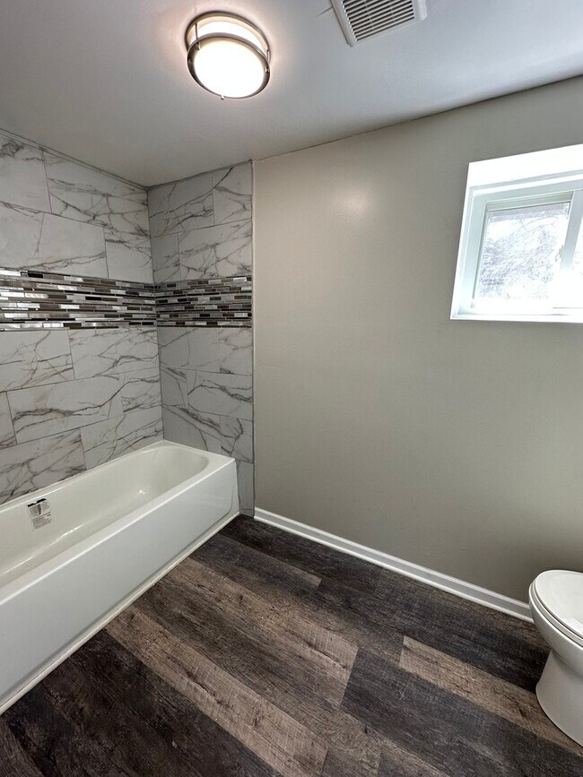 Foto del edificio - 8118 S Saginaw Ave